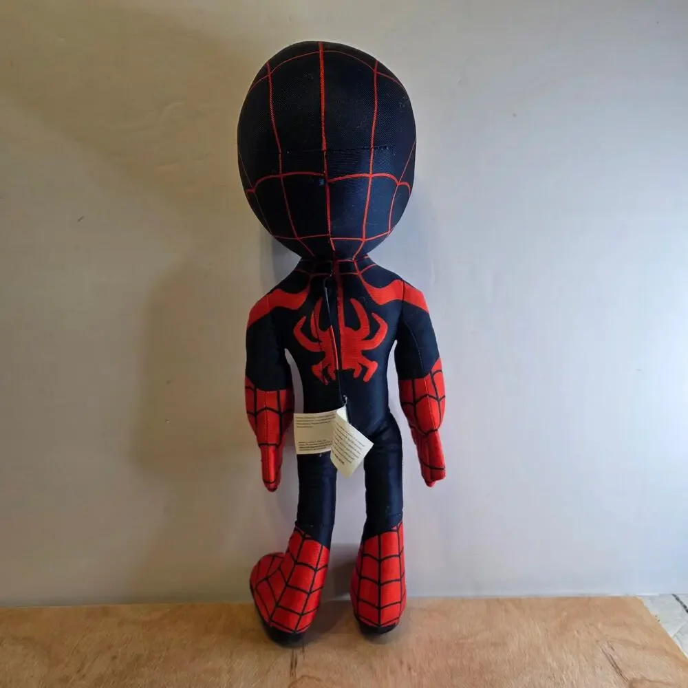NWOT Marvel Talking soft Spidey 16
